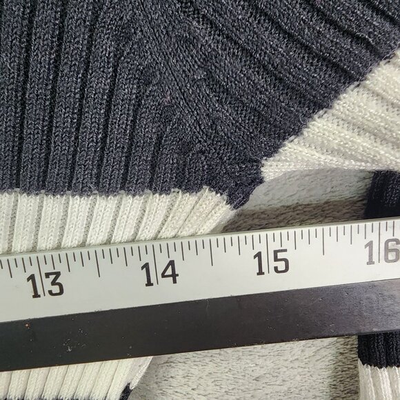 Womens Rue21 Black & White Striped Ribbed Top Long Sleeve V Neck Lace Up Size XL - Picture 6 of 8